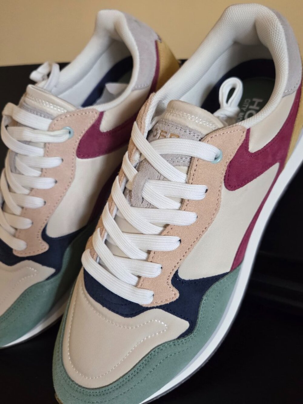 Hoff "City Montreal Man" Men's Sneakers Size USA 11/EUR 45 New in Box